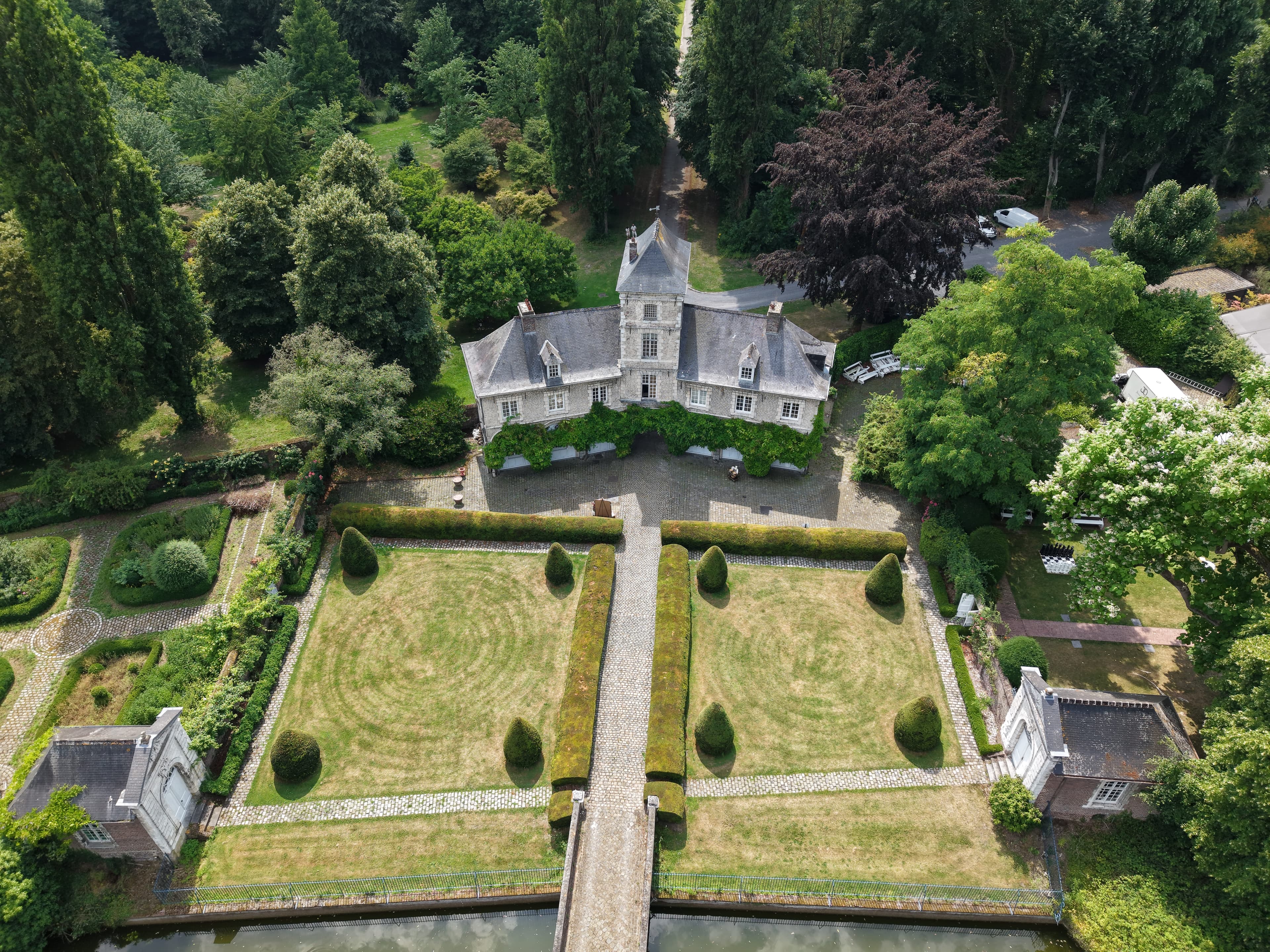 Mariages — prise de vue drone Pas-de-Calais (62) — daria chateau jardins vert bois
