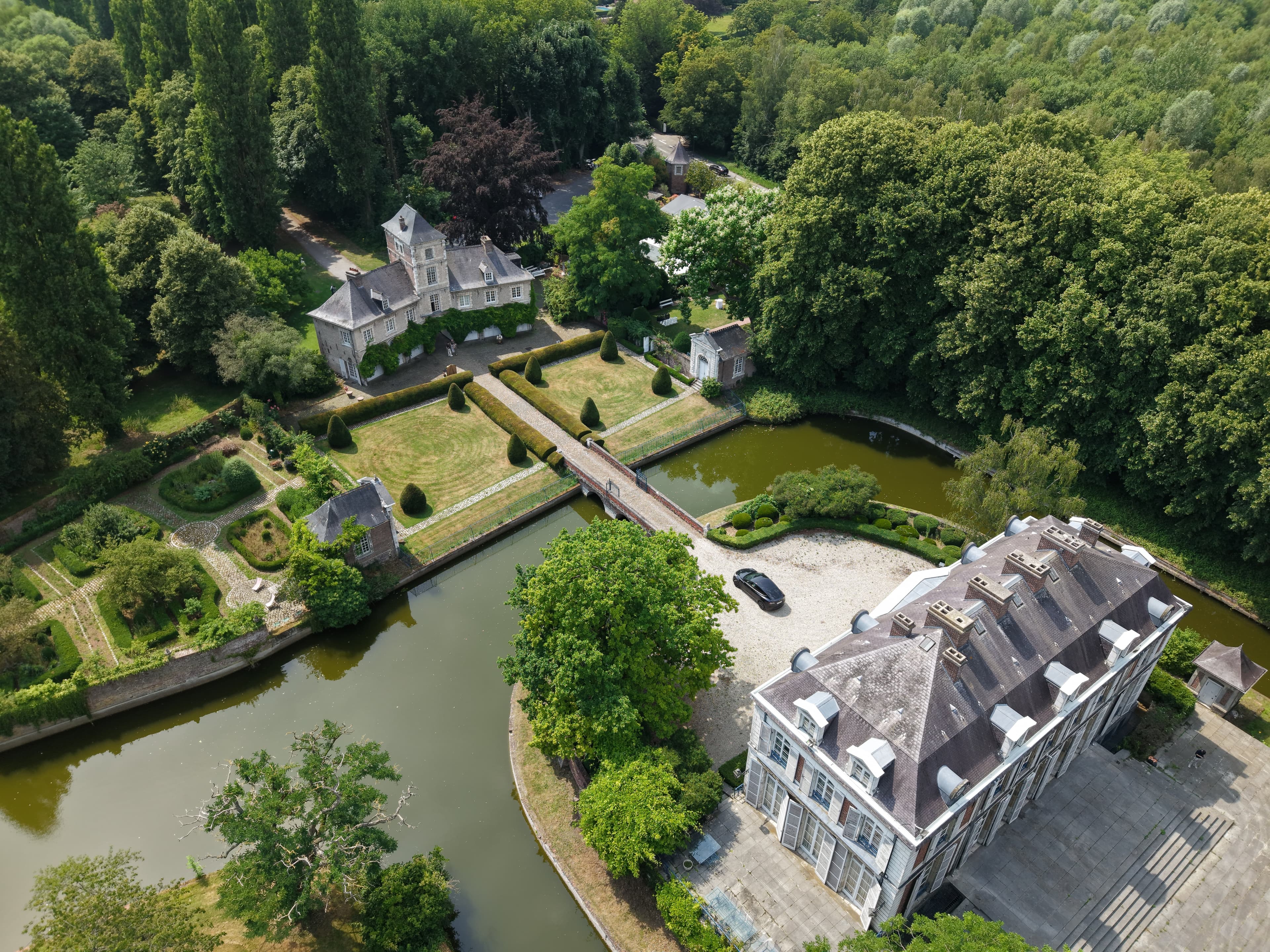 Mariages — prise de vue drone Pas-de-Calais (62) — daria chateau manoir jardins vert bois2